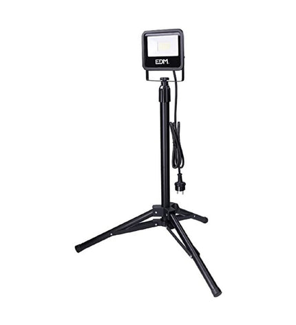 Black outdoor garden floodlight EDM 70413 F 30W with 4000K warm white light, suitable for outdoor decoration and lighting.