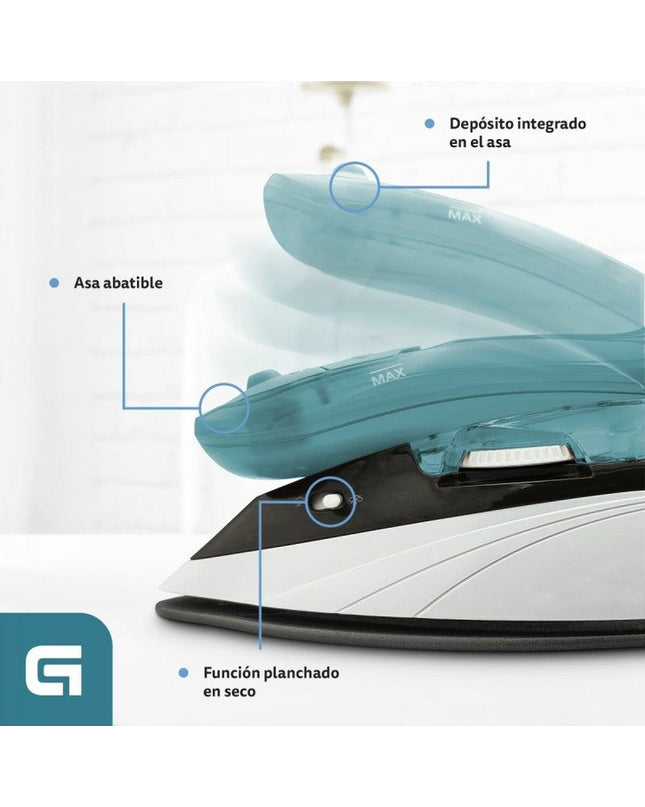 Grunkel stoomijzer for household ironing, with sleek design and ergonomic handle, suitable for precise clothing crease removal.