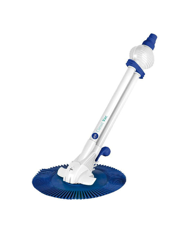 Gre Classic Vac 19001 automatic pool cleaner for gardens, swimming pools, and Jacuzzis, showing its compact design and cleaning nozzle.