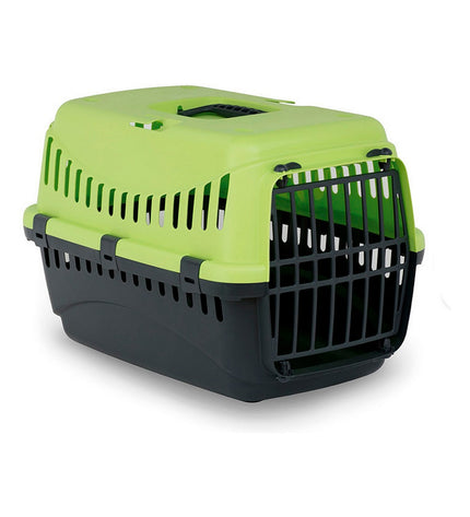 Nayeco Pegaso Plus dog carrier basket in plastic with ventilation holes, beige color, measuring 58x38x38 cm, for pet transport.