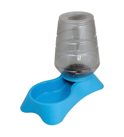 Nayeco Nuvola Plus small animal drink fountain with water flow spout and transparent water reservoir for pet hydration.