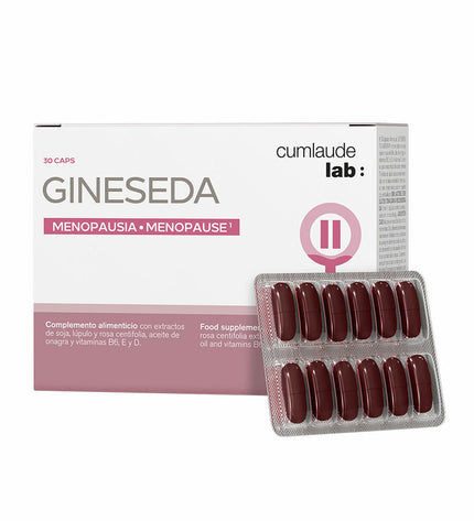 Pack of Cumlaude Lab Giniseda dietary supplements, 30 capsules, for health and personal care, with vitamin and mineral benefits.