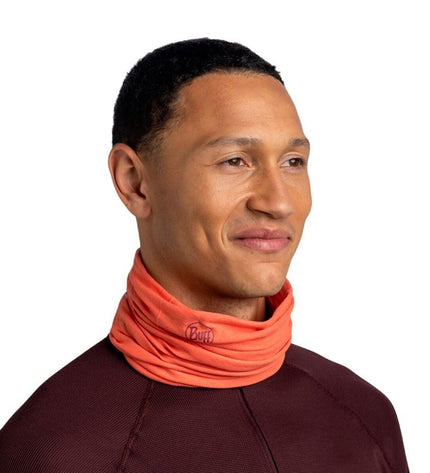 Buff Nekwarmer Buff 117818.402 Rood, a red outdoor neck warmer for sport, camping, and hiking activities.