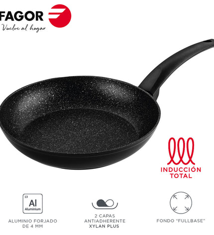 Fagor VIVANT 28 cm frying pan for cooking and household use, with a non-stick surface and ergonomic handle.