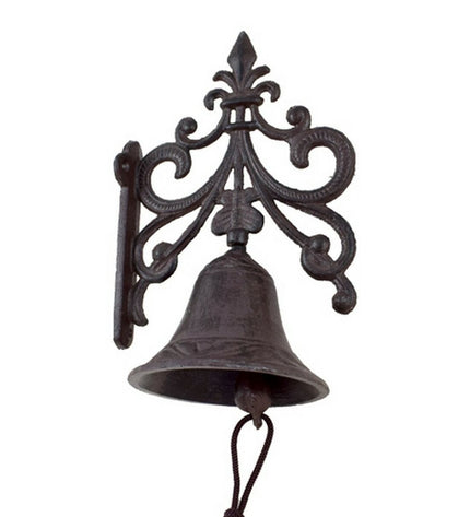 Decorative iron garden cap with aged finish, Ferrestock outdoor decor piece measuring 230x110x145 mm.