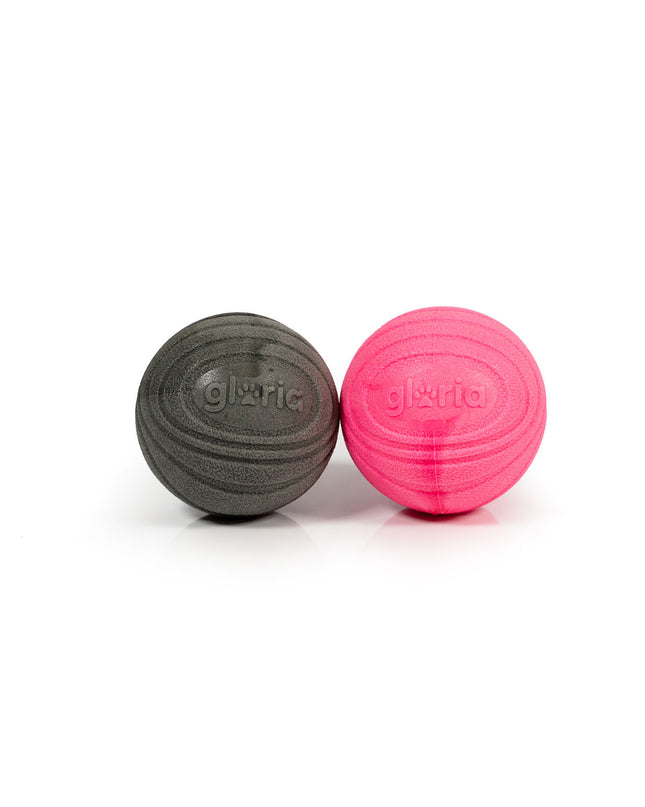 Two gray Gloria PLAY AND RUN dog toys made of foam TPR, 6.35 cm in diameter, suitable for dogs.