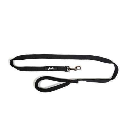 Black Gloria dog leash in size S with sturdy handle and metal clip, designed for safe and comfortable walking.