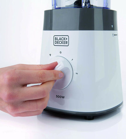 Black & Decker BXJB500E 500W black handheld mixer with beaters for kitchen and home cooking tasks.