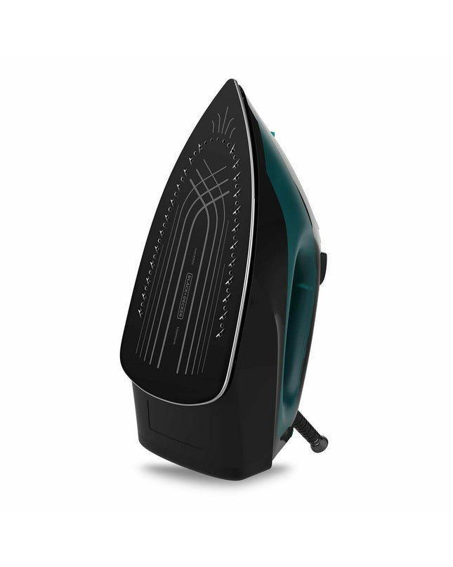 Black & Decker Stoomijzer in black, a household steam iron with a sleek design for efficient clothing ironing.