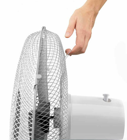 Black & Decker ES9440030B black and white tabletop fan, 40W portable air conditioning unit for home use, compact and modern design.