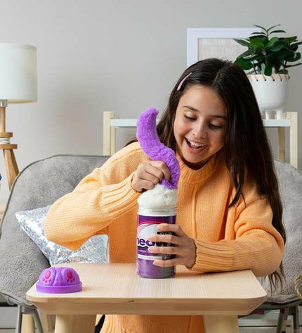 Bizak Mimimiau soft plush cat toy, 24 cm, realistic design, suitable for children, featuring detailed fur and cute facial features.