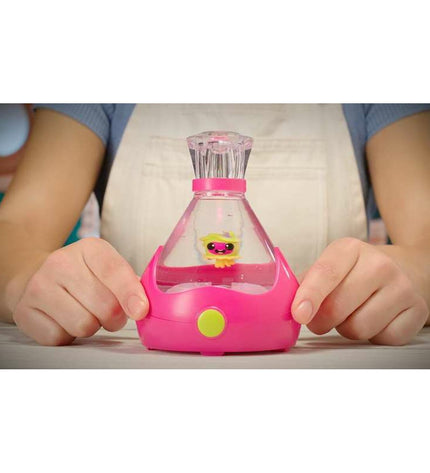 Bizak Fizzy Pets interactive pet toy with colorful electronic features, designed for fun and engaging play.