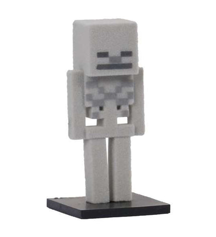 Minecraft Toppeez actiefiguur, kleurrijk speelgoed en game pop, met gedetailleerde Minecraft-themed ontwerp en poseerbare functies.