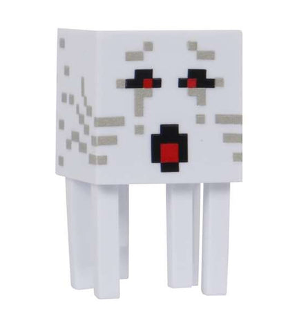 Minecraft Toppeez actiefiguur in pixelated armor, featuring blocky design and vibrant colors, from the Minecraft poppen en actiefiguren collection.