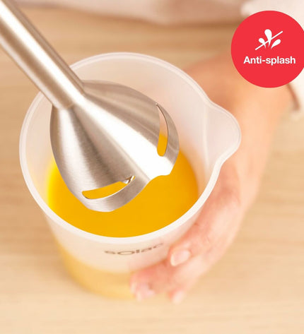 Solac Handblender BA5618 in black and silver with ergonomic handle, suitable for kitchen blending tasks.