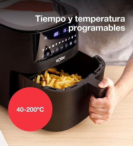Black Solac FA1521 air fryer with 7-liter capacity and 1650W power, designed for home cooking and small electric appliances.
