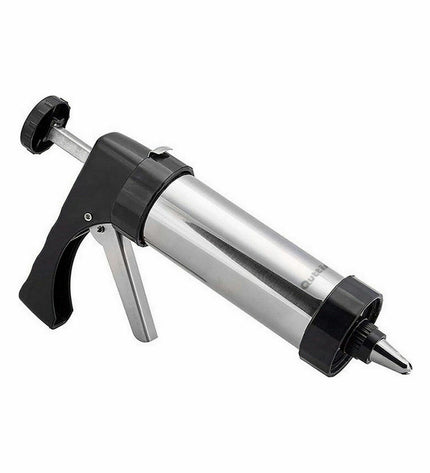 Quttin stainless steel piping bag for baking and home cooking, with a smooth, durable design for decorating and cake decorating.