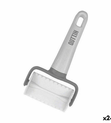 Quttin Rizz Vierkant pastry cutter for baking and home kitchen use, with a square shape and ergonomic handle.