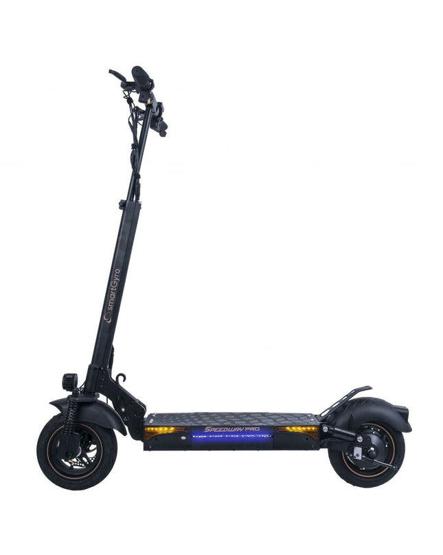 Black Smartgyro electric scooter with 800W motor, suitable for urban mobility and outdoor sports, shown in detail.