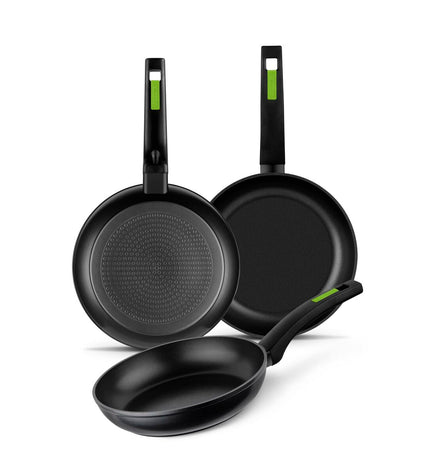 Monix M481128 gas fornu with compact design, suitable for outdoor camping and hiking activities.