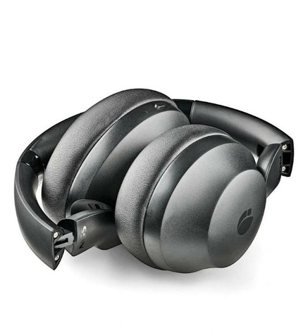 NGS ARTICASHAKE earplugs for electronic plug-and-play game consoles, shown in black with sleek design.