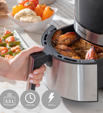 InnovaGoods Fryinn 3500 black air fryer with stainless steel exterior, 1400W, 3.5L capacity, compact small kitchen appliance