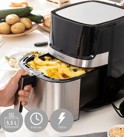 InnovaGoods Fryinn Pro black air fryer with 5.5L capacity, stainless steel exterior, 1700W compact electric kitchen appliance