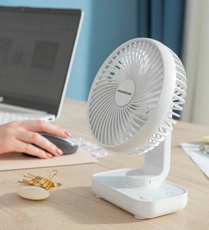 InnovaGoods rechargeable desk fan with 5.4-inch blade, 3600mAh battery, portable air conditioning for home and kitchen use.