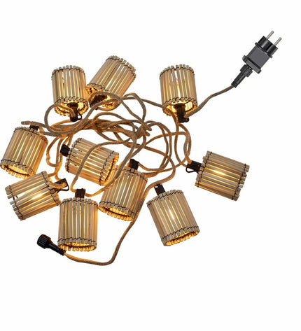 Outdoor LED light garland by New Garden, 8m Okinawa string with 10 E27 bulbs emitting 350 lumens, suitable for garden decor.