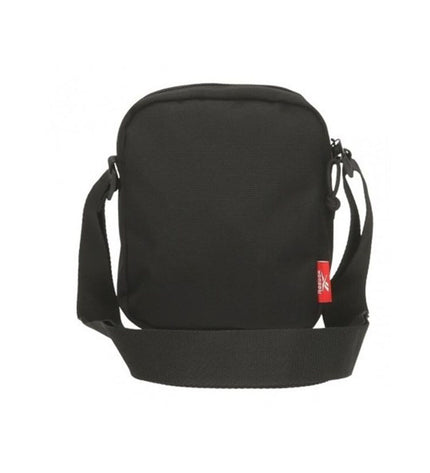 Reebok Portland red shoulder bag for sport and outdoor use, featuring a compact design with adjustable strap and sporty style.