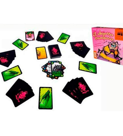 Devir El Abejorro Tramposo kaartspel with colorful cards and game components, suitable for family fun and strategic play.