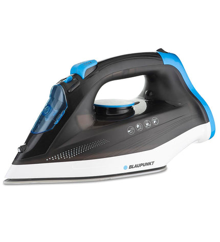 Blaupunkt BP5004 black steam iron with 2600W power and ergonomic handle, suitable for home ironing tasks.