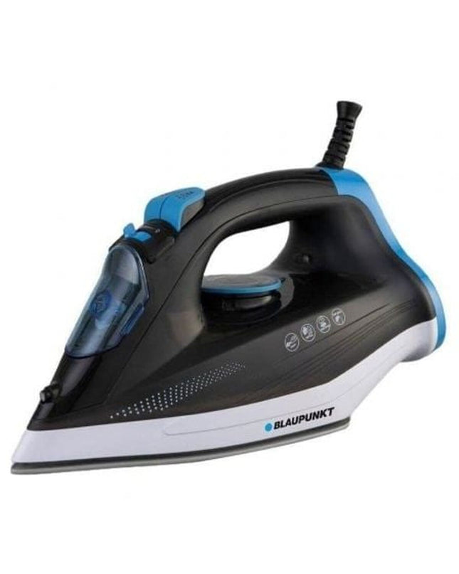 Blaupunkt BP5004 black steam iron with 2600W power, shown on a ironing board, ready for use in household laundry tasks.