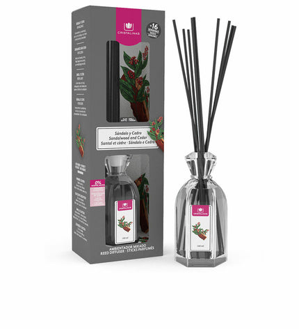 Cristalinas Parfum Sticks Cristalinas Sandalo-Cedro 180 ml in glass bottle with reed sticks for home decor and fragrance.