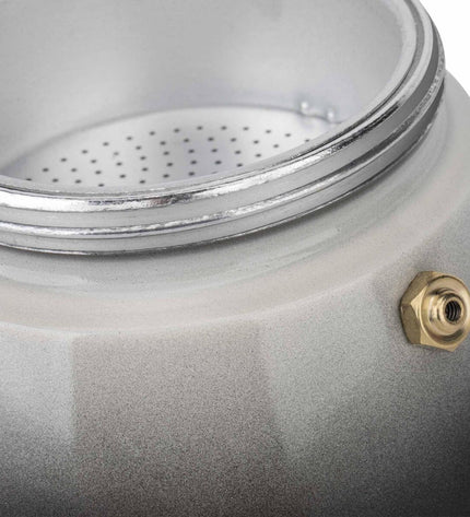 JATA Italiaanse koffiepot HCAF2403 crème aluminium with three cups, suitable for brewing traditional Italian espresso.