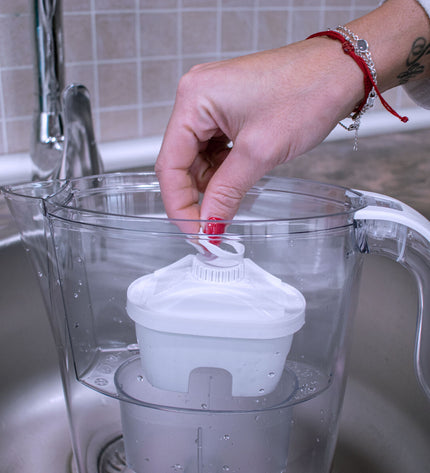 TM Electron 2.3L water kettle with filter, household kitchen appliance, shown with handle and spout against a neutral background.