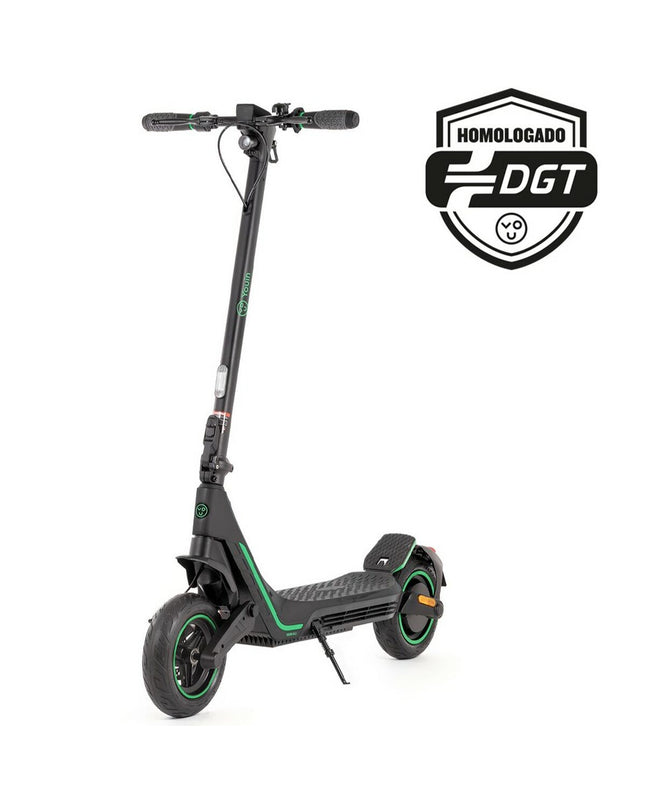 Youin SC4002 XL3 electric scooter in black with 800W motor, designed for urban mobility and outdoor sports.