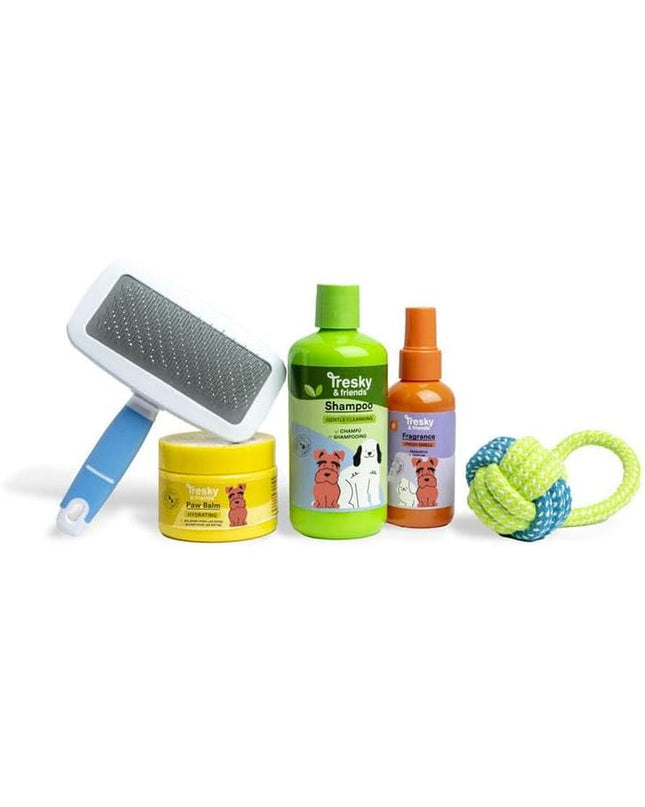 Tresky & Friends hygiene set for dogs with five grooming tools, including brushes and grooming accessories.