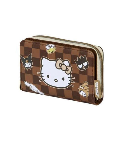 Hello Kitty Bruin wallet with card holder, 10x15x3 cm, featuring cute Hello Kitty design and multiple compartments.