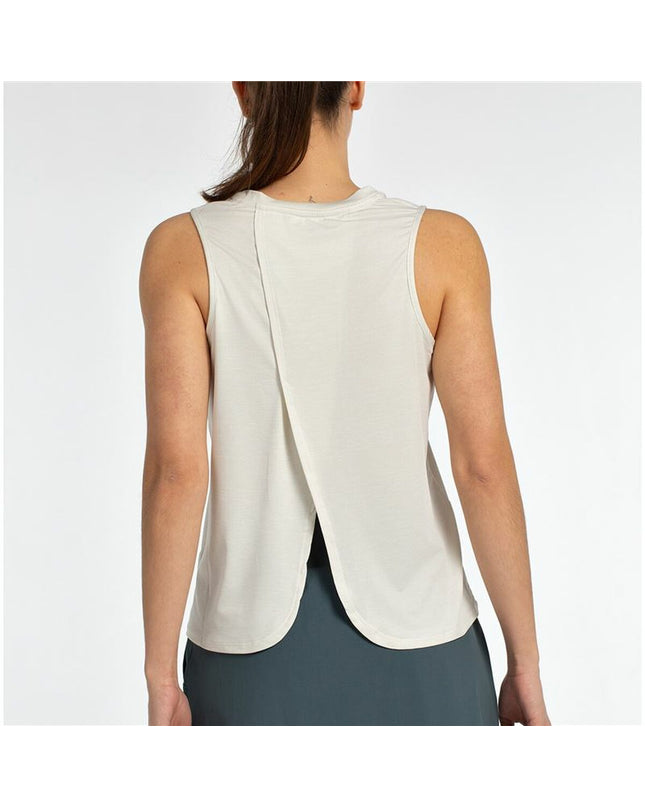 Beige +8000 Sport en outdoor shirt for camping and hiking, featuring a comfortable fit and outdoor-ready design.