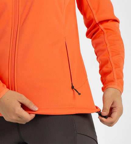 Dames sportjack by +8000 for outdoor activities, orange color, lightweight, suitable for camping and hiking.