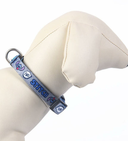 Stitch hondenhalsband with blue and white stitching, adjustable dog collar made of durable material.
