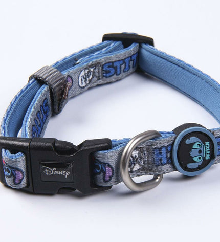 Stitch hondenhalsband in zwart met verstelbare band en stoere stitching details, geschikt voor huisdieren.