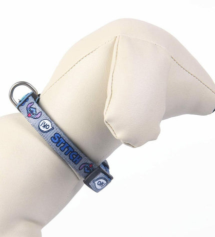 Stitch hondenhalsband in zwart with stitched detailing, adjustable collar for dogs, made from durable material.