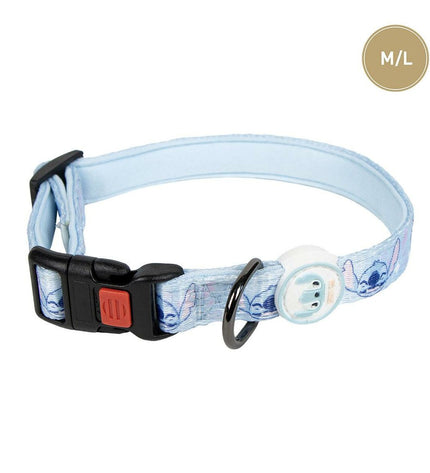 Blue Stitch hondenhalsband with stitched design and metal buckle, made for dogs, in a close-up view.