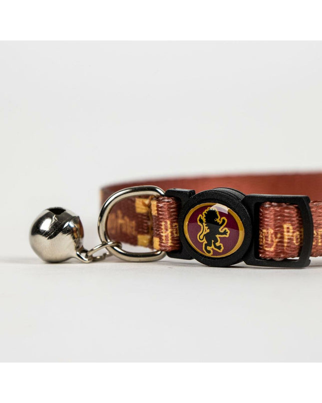 Harry Potter cat collar with Harry Potter branding, featuring a black strap and magical-themed design for feline accessories.