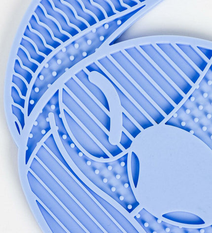 Blue Stitch dog food bowl measuring 28x15x1.5 cm, plastic pet dish for feeding dogs, with a colorful Stitch design.
