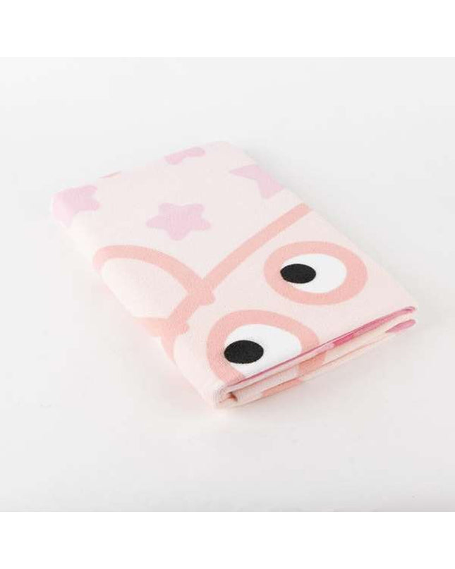 Light pink Peppa Pig beach towel, 70x140 cm, featuring Peppa Pig characters, ideal for bath or swimming fun.