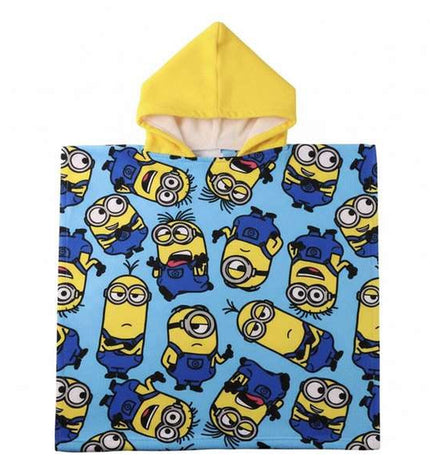 Minions-themed hooded poncho towel for kids, 55x77 cm, soft absorbent fabric, ideal for bath or beach use.