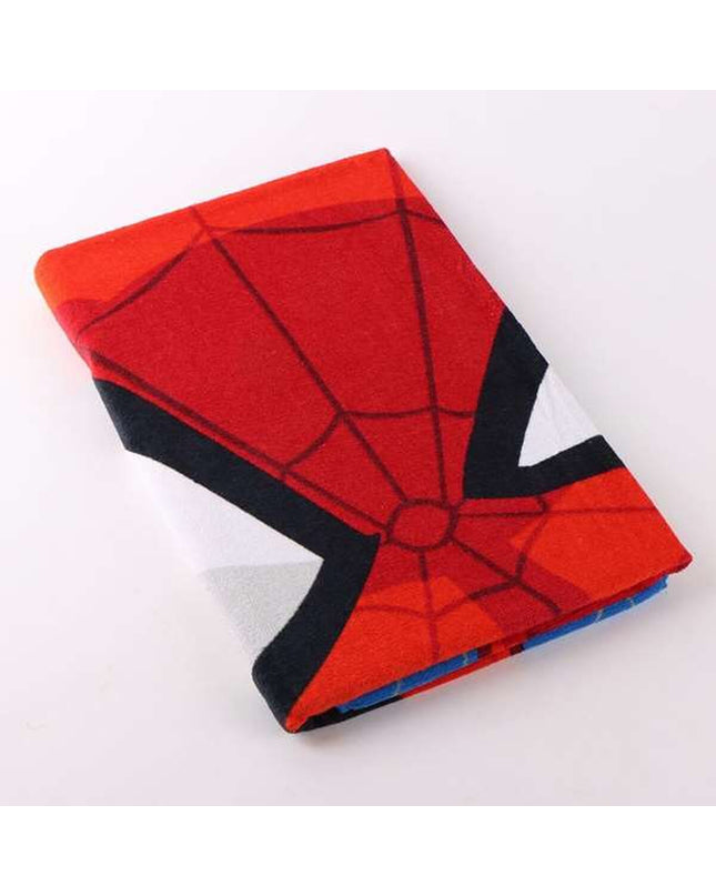 Blue Spider-Man bath towel with web and hero design, measuring 70 x 140 cm, ideal for kids' bathroom use.